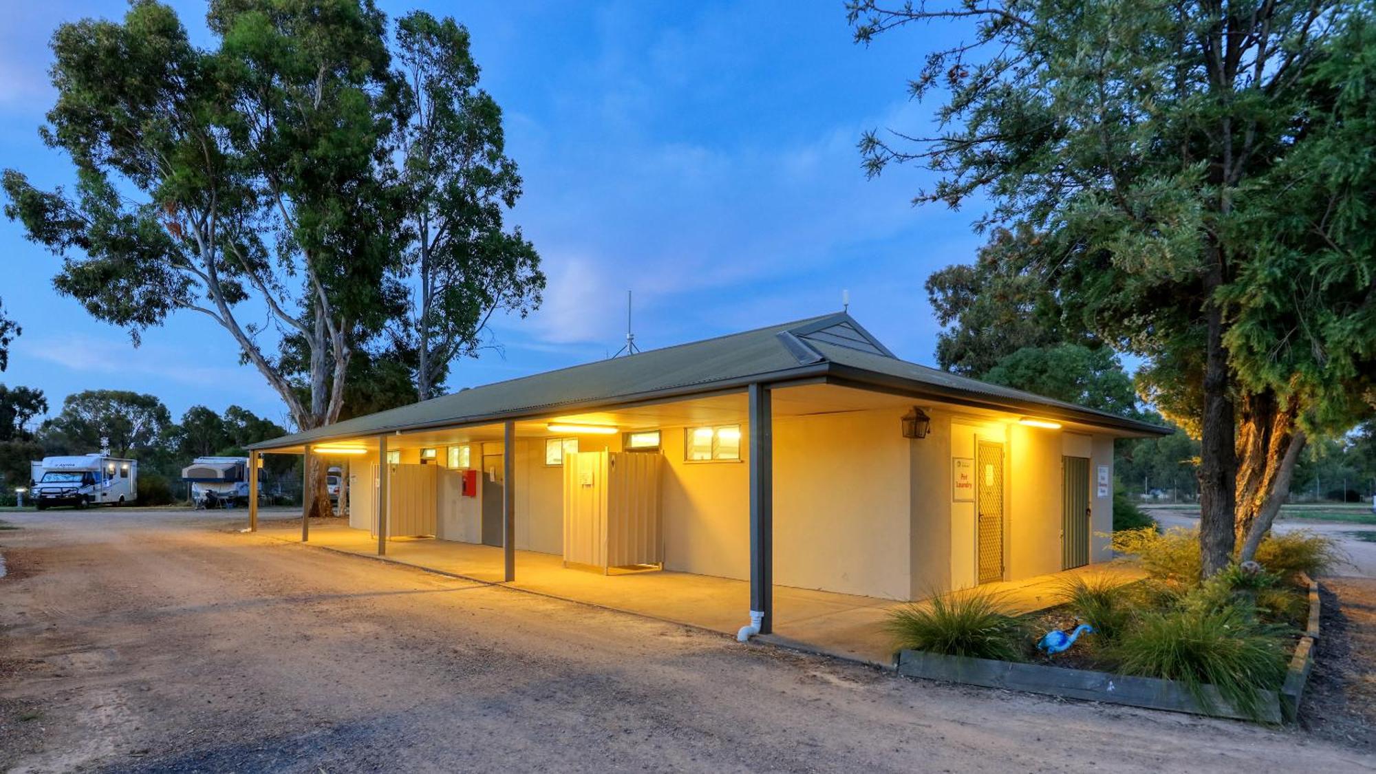 Yarrawonga Riverlands Tourist Park Exterior photo